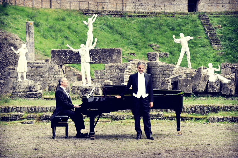 Volterra Notte Illuminata